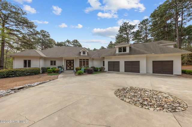 100 El Dorado Street, Pinehurst, NC 28374