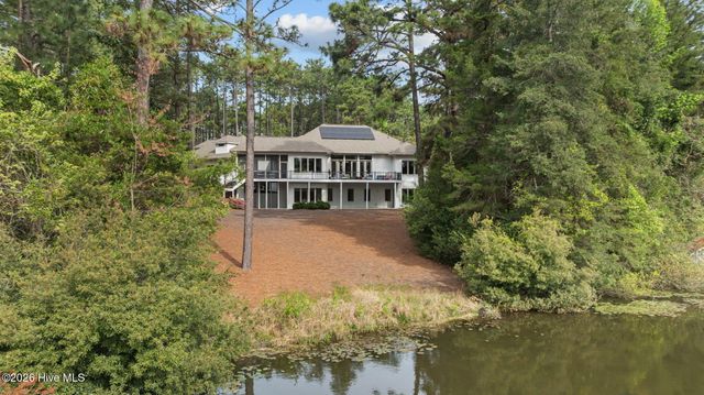 100 El Dorado Street, Pinehurst, NC 28374