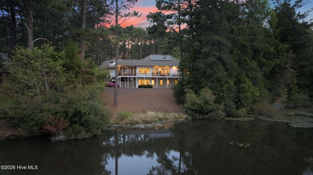 100 El Dorado Street, Pinehurst, NC 28374