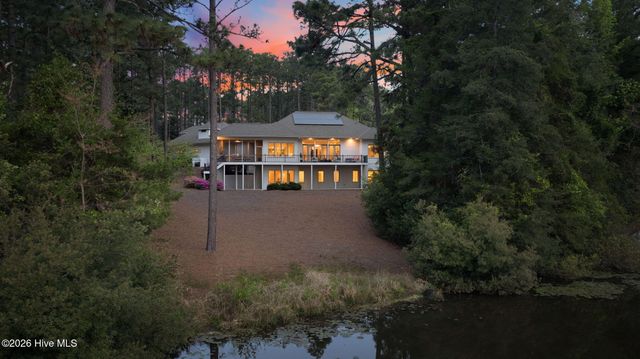 100 El Dorado Street, Pinehurst, NC 28374