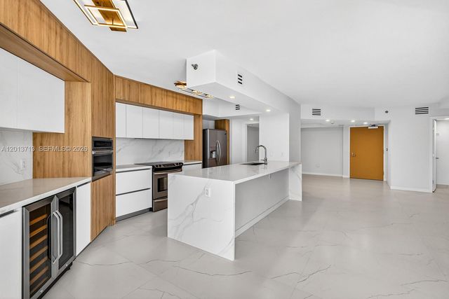16445 Collins Ave 922, Sunny Isles Beach, FL 33160