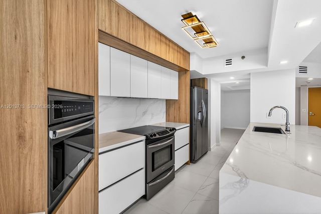 16445 Collins Ave 922, Sunny Isles Beach, FL 33160