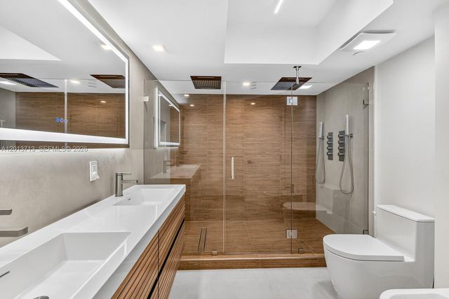 16445 Collins Ave 922, Sunny Isles Beach, FL 33160