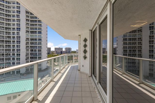 16445 Collins Ave 922, Sunny Isles Beach, FL 33160