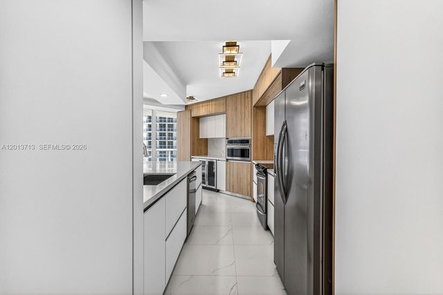 16445 Collins Ave 922, Sunny Isles Beach, FL 33160
