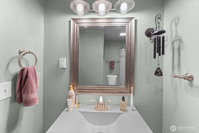 237 169th St S, Spanaway, WA 98387