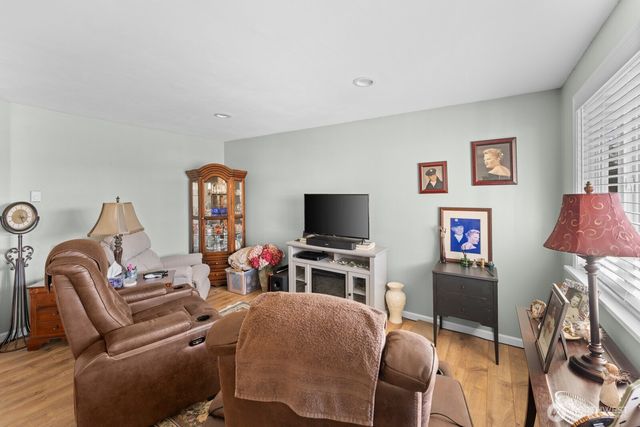 237 169th St S, Spanaway, WA 98387