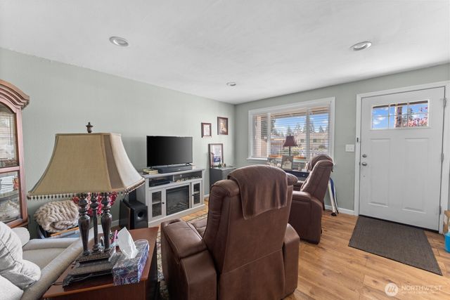 237 169th St S, Spanaway, WA 98387