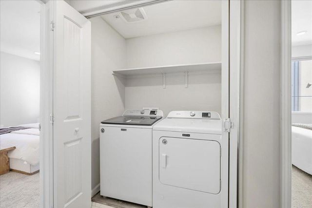 337 Llano De Los Robles Avenue 7, San Jose, CA 95136