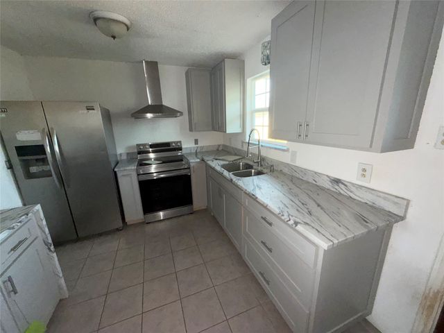 103 Myers Avenue, Cleburne, TX 76033