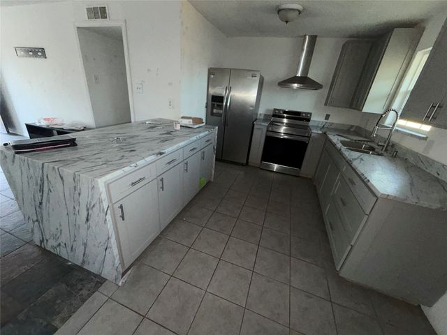 103 Myers Avenue, Cleburne, TX 76033