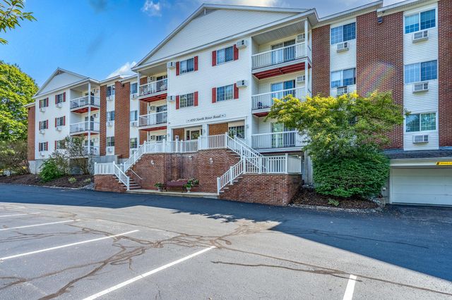 490 River Rd Apt 13, Manchester, NH 03104