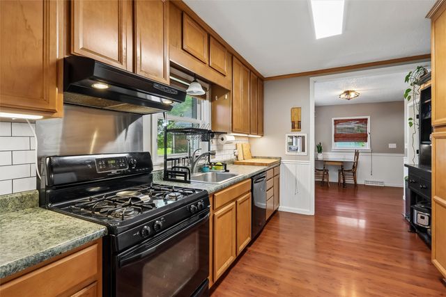 2905 Holcomb Avenue, Des Moines, IA 50310