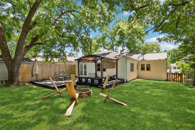 2905 Holcomb Avenue, Des Moines, IA 50310