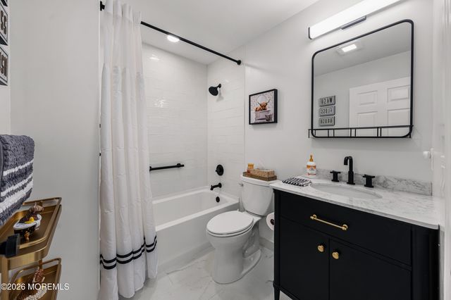 2745 Dalton Lane, Toms River, NJ 08755