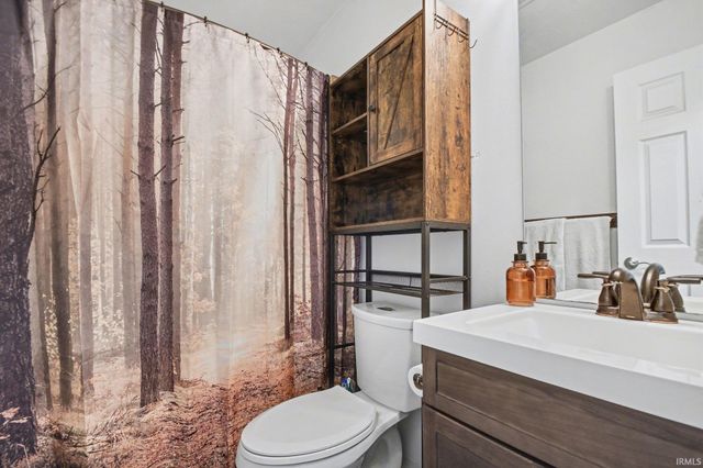 20389 Ambleside Drive, South Bend, IN 46637