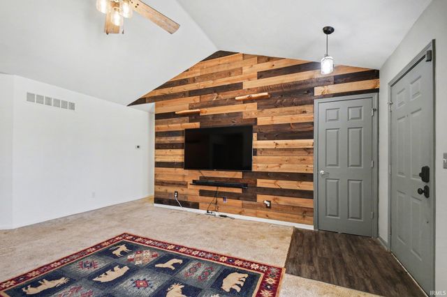 20389 Ambleside Drive, South Bend, IN 46637