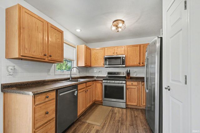 20389 Ambleside Drive, South Bend, IN 46637