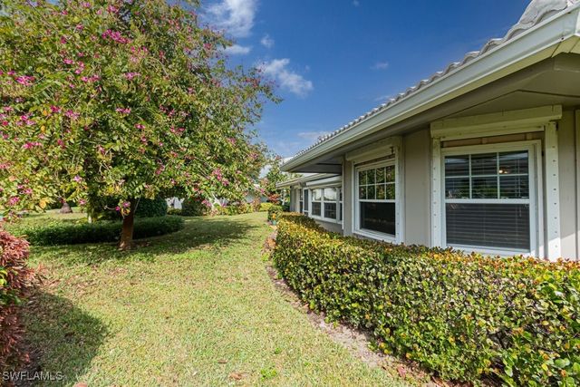 62 Lanai CIR 62, Naples, FL 34112
