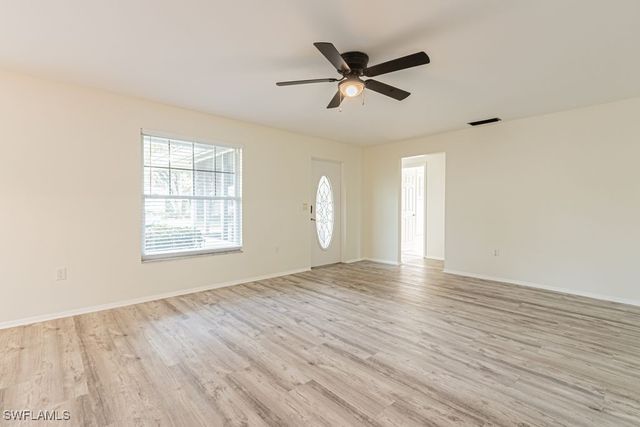 62 Lanai CIR 62, Naples, FL 34112