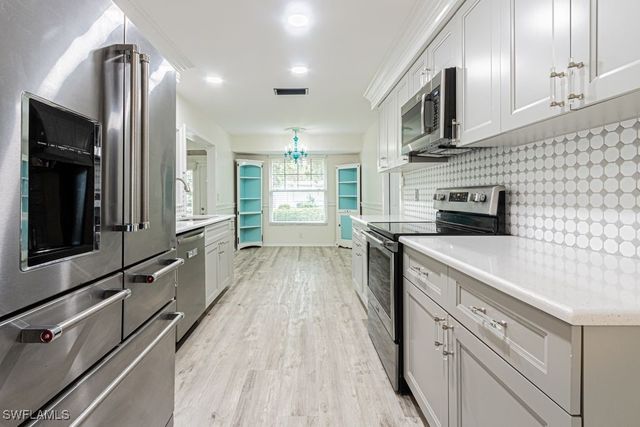 62 Lanai CIR 62, Naples, FL 34112