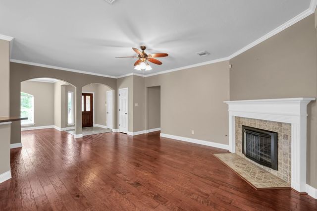51 N Merryweather Circle, The Woodlands, TX 77384
