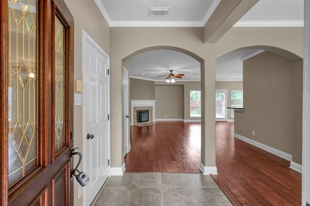 51 N Merryweather Circle, The Woodlands, TX 77384