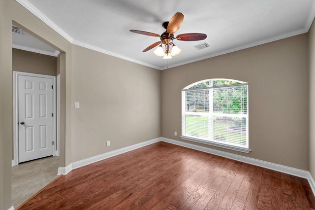 51 N Merryweather Circle, The Woodlands, TX 77384