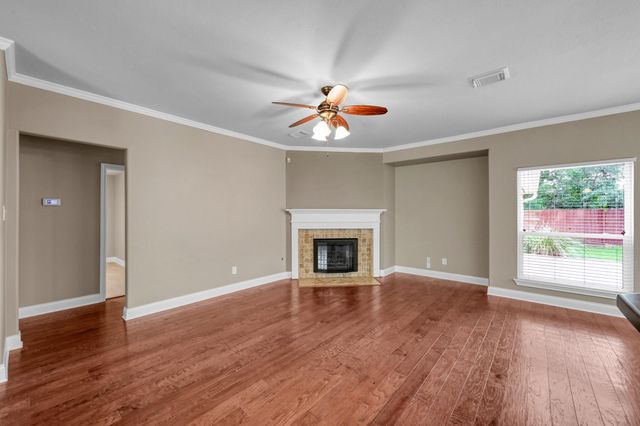 51 N Merryweather Circle, The Woodlands, TX 77384
