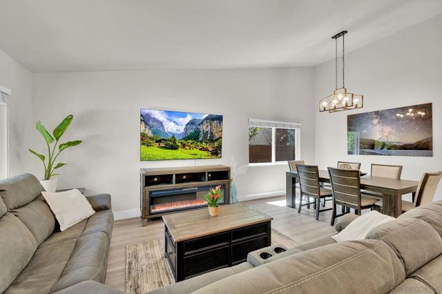 8548 Park Run Rd, San Diego, CA 92129