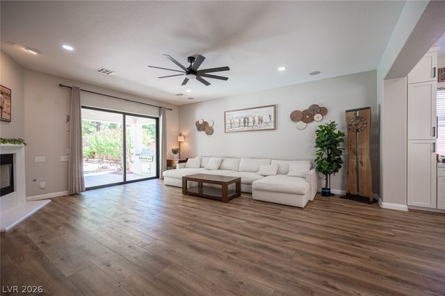 6888 April Wind Avenue, Las Vegas, NV 89131