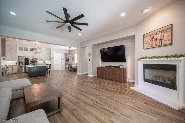 6888 April Wind Avenue, Las Vegas, NV 89131