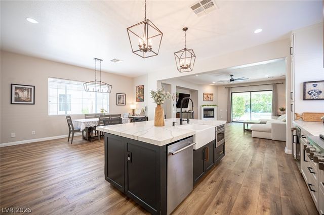 6888 April Wind Avenue, Las Vegas, NV 89131