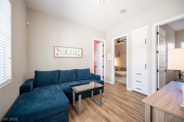 6888 April Wind Avenue, Las Vegas, NV 89131
