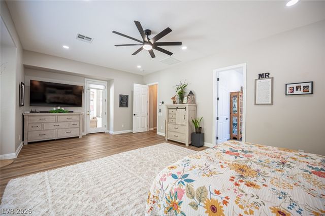 6888 April Wind Avenue, Las Vegas, NV 89131