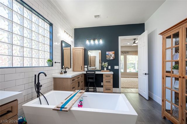 6888 April Wind Avenue, Las Vegas, NV 89131
