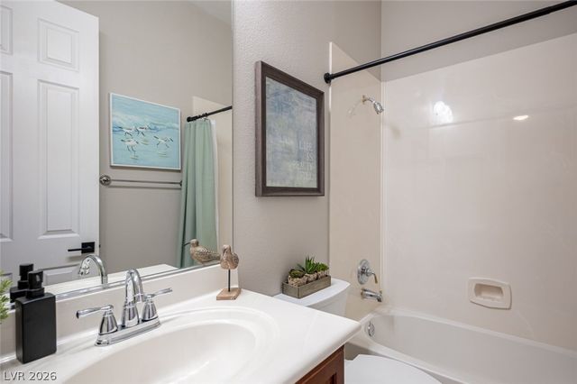 6888 April Wind Avenue, Las Vegas, NV 89131