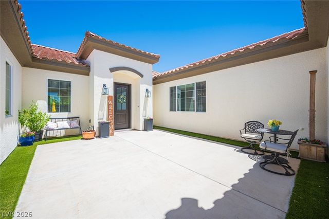 6888 April Wind Avenue, Las Vegas, NV 89131