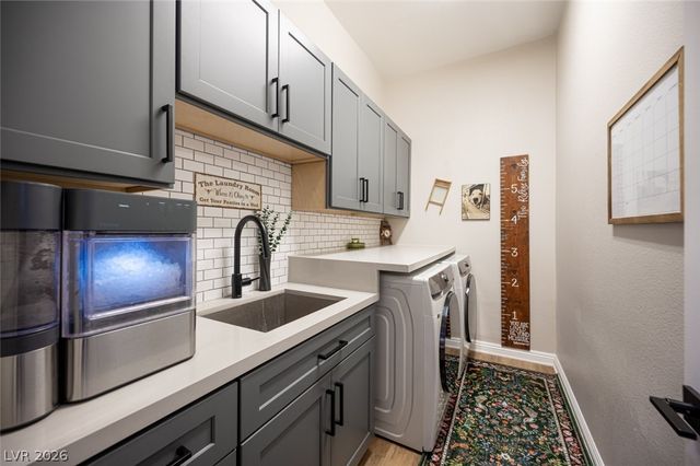 6888 April Wind Avenue, Las Vegas, NV 89131