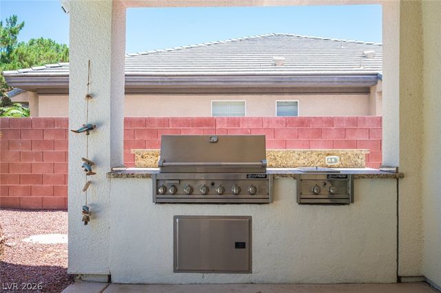 6888 April Wind Avenue, Las Vegas, NV 89131