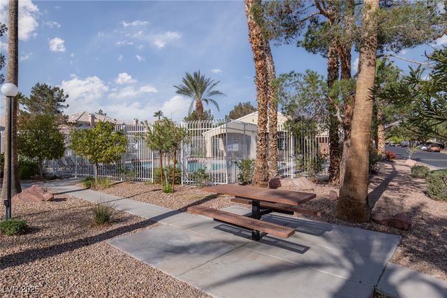 8440 INDIGO SKY Avenue, Las Vegas, NV 89129