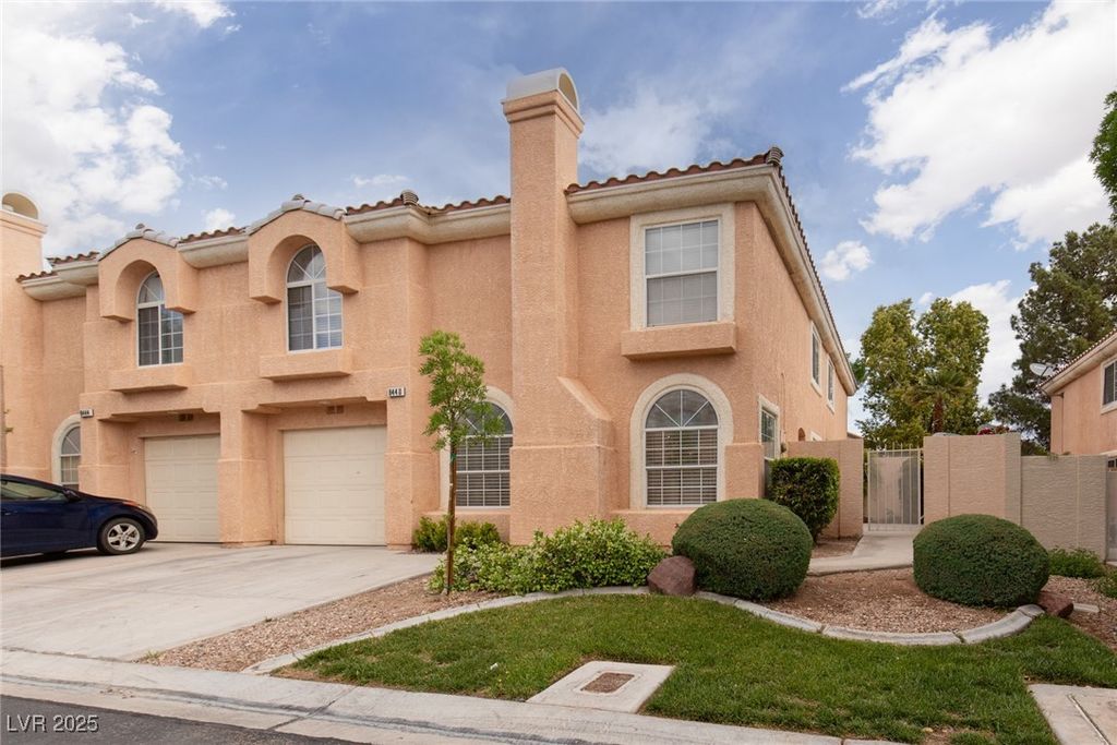 8440 INDIGO SKY Avenue, Las Vegas, NV 89129