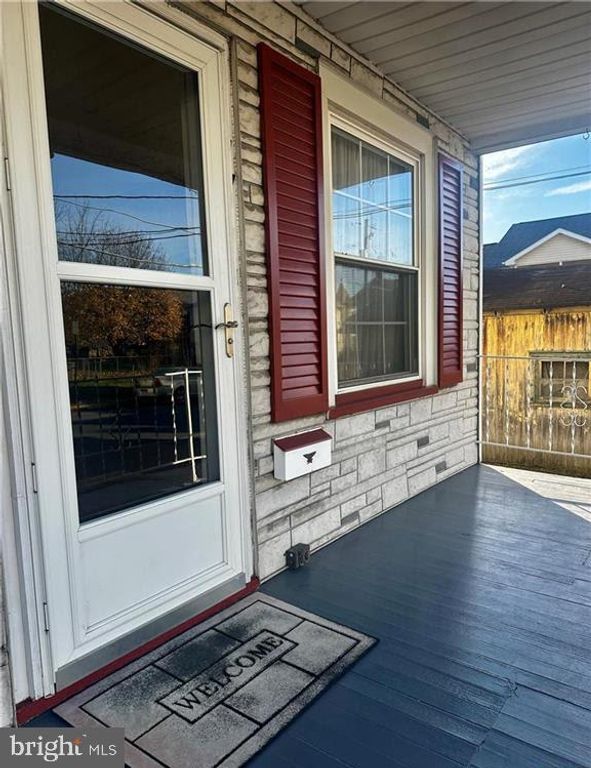 Image 2 of property listing at 117 N 4TH ST, Lehighton, PA 18235