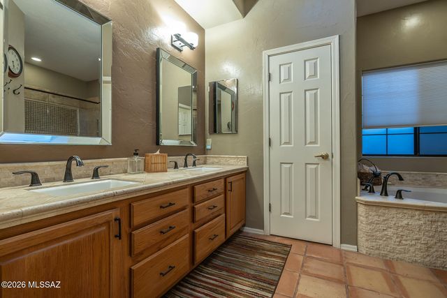 3730 E Calle Del Cacto, Tucson, AZ 85718