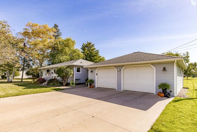 804 15th Ave E, Superior, WI 54880