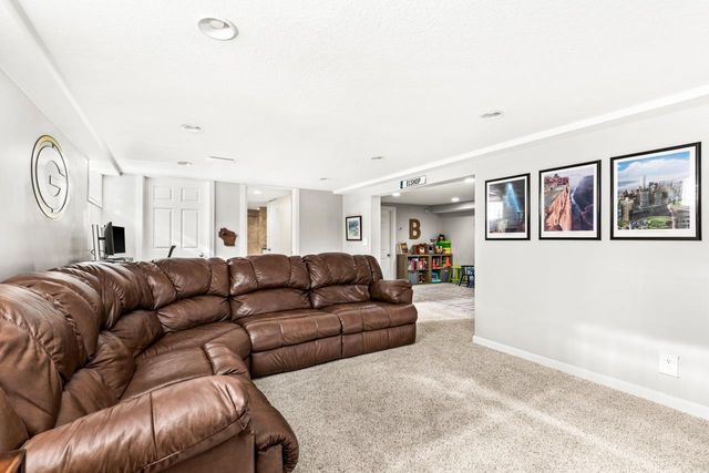 804 15th Ave E, Superior, WI 54880