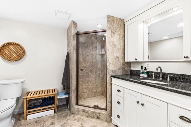 804 15th Ave E, Superior, WI 54880