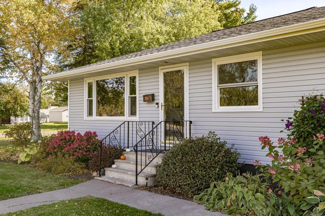 804 15th Ave E, Superior, WI 54880