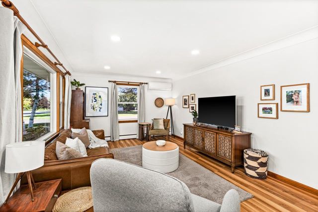 804 15th Ave E, Superior, WI 54880