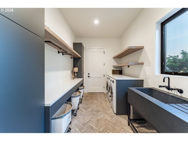 5017 Sw SANA Way, Wilsonville, OR 97070